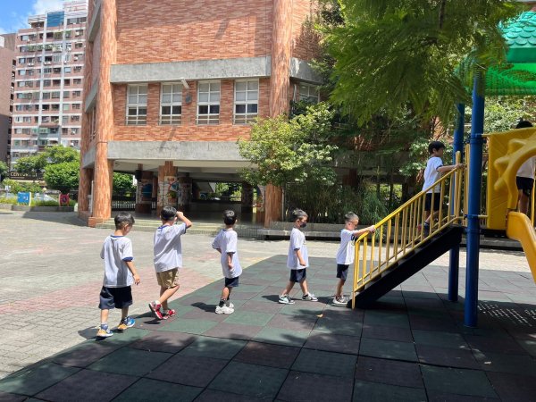 小一新鮮人歡樂入學，生活訓練助力適應校園生活