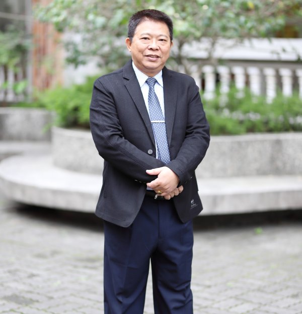 第3任校長李明宗長-104年8月110年7月